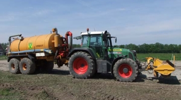 Trekker met waterwagen 12m3 - Rolbezem optie